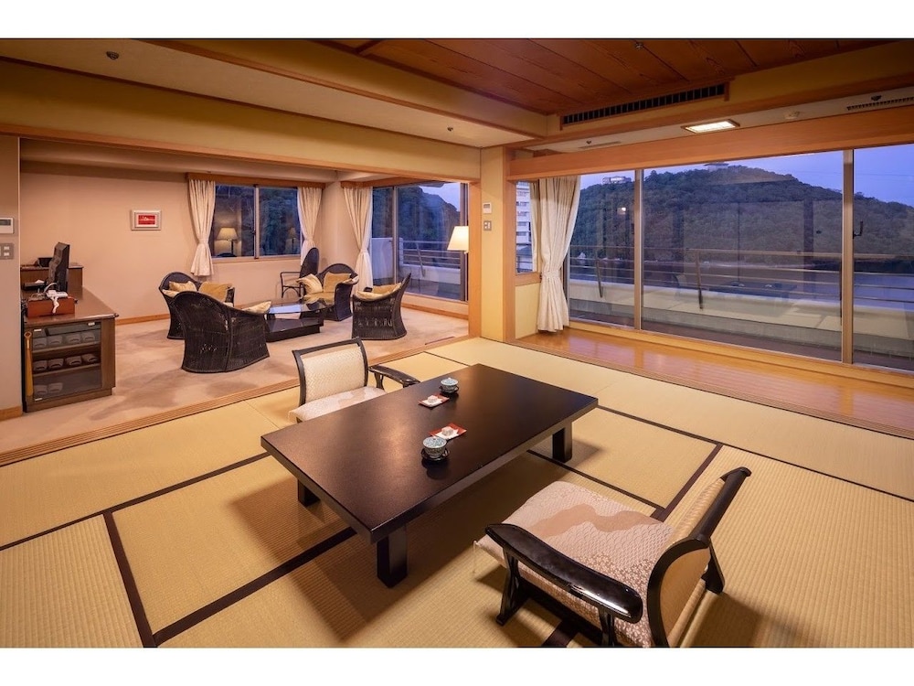 Sansuikan-Kinryu