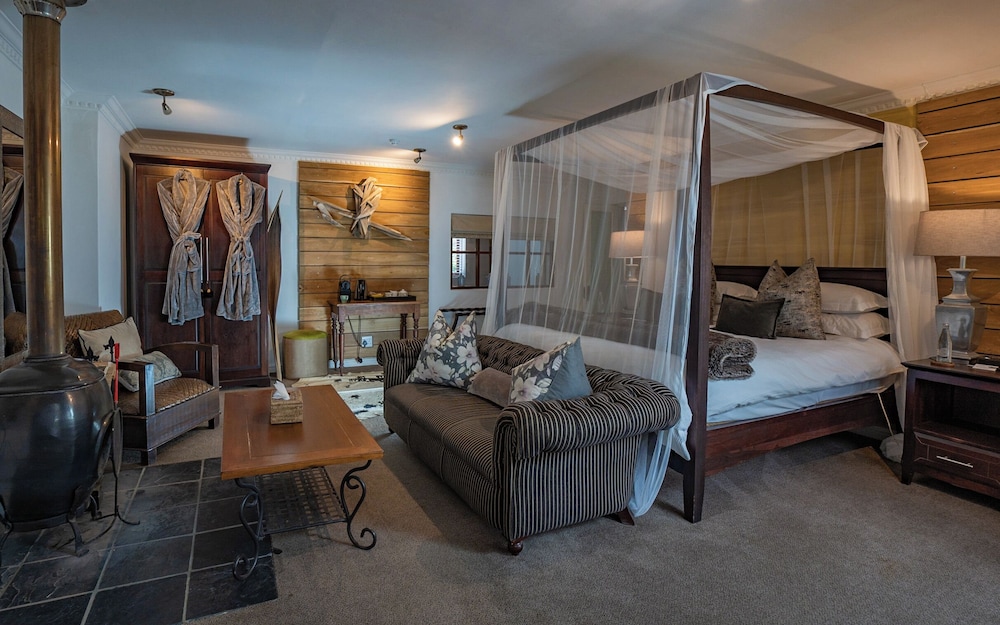 Silvermist Hotel