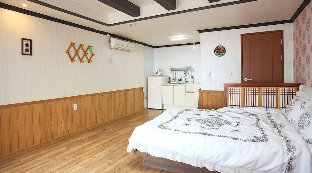 Namhae Cham Joeun Pension view 3