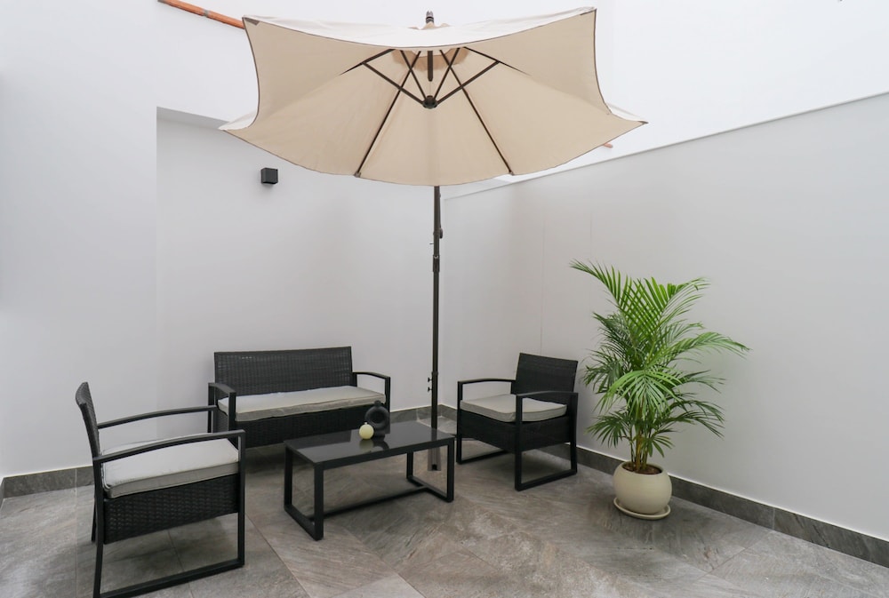 Cozy 2BR With Incredible Balcony in Miraflores