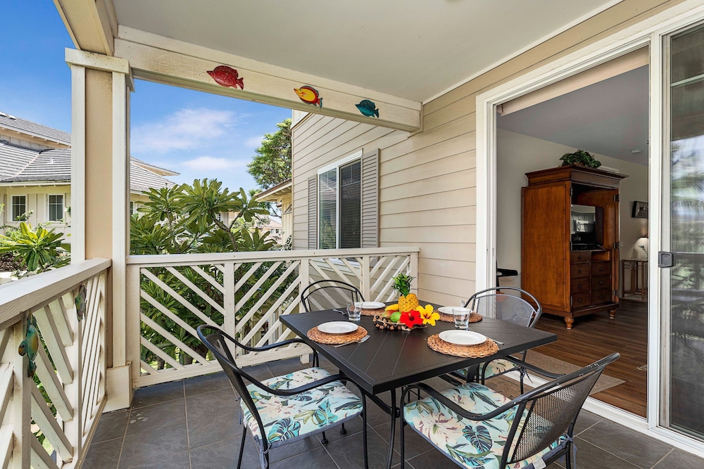 Concierge Included - Walk to Restaurants & Shopping - AC - Infinity Pool! -vrkcv