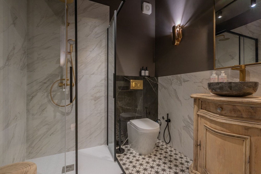 Design in Corso Francia 1 by Wonderful Italy