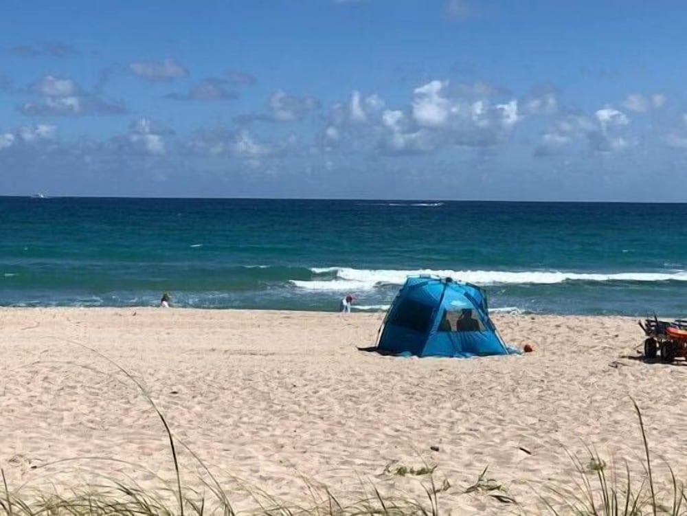 Cozy Apartment in West Palm Beach, Minutes Away From Downtown! N°1 view 5