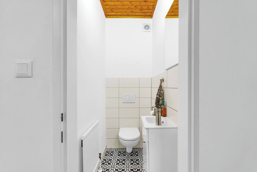Spacious Renovated House in Wolfsthal, Austria - Perfect for Families and Groups