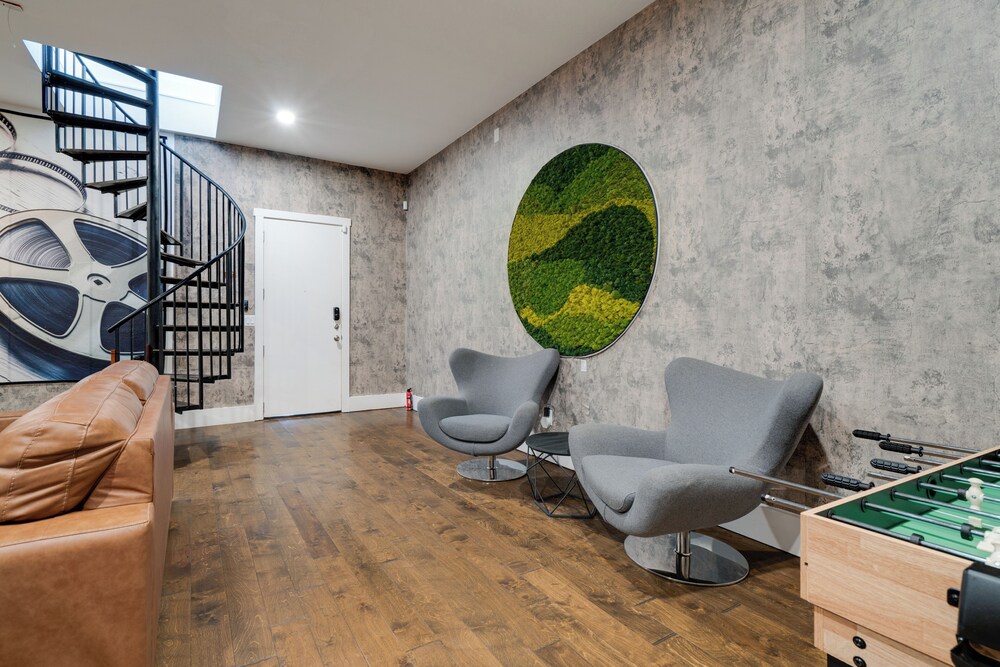 Stylish Apt Near Lake Travis w/ Entertainment