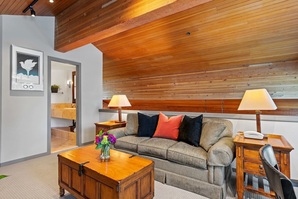 Stag Lodge at Deer Valley Resort - Three Bedroom Residence with Loft and Spa #14 3 Condo