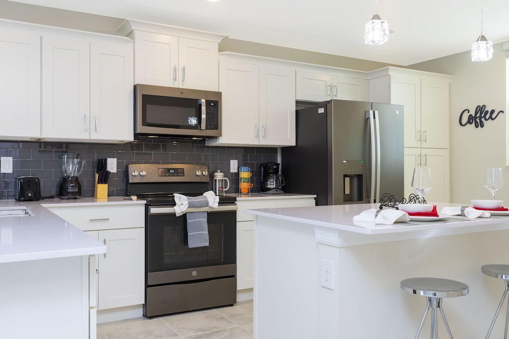 Stunning 2Bd Apto Close to Disney @ Storey Lake 105 3171