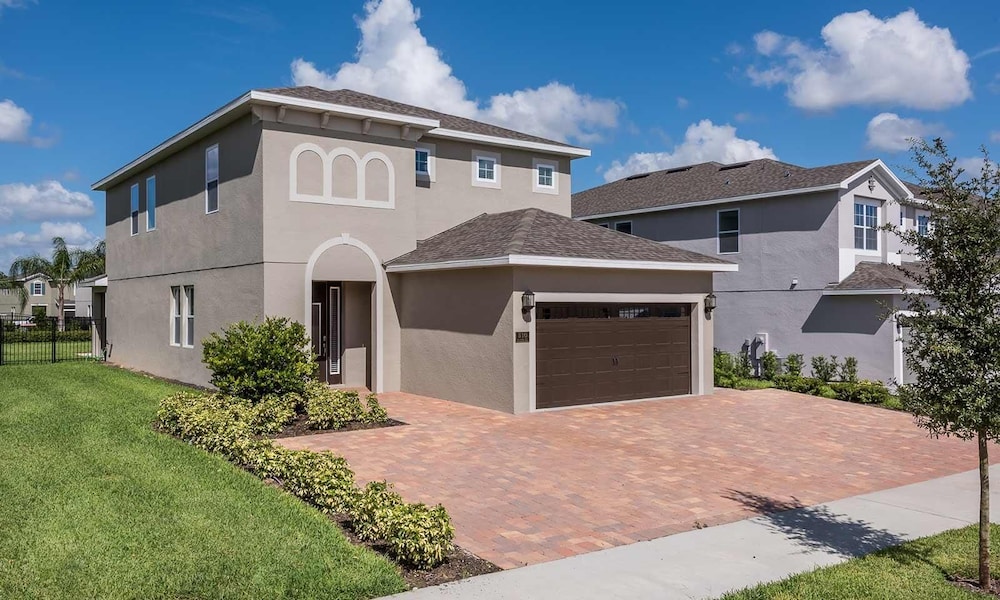 510 BS - 5BD Elegant Escape: Private Haven