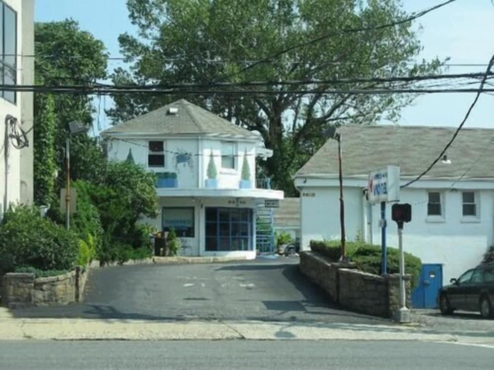 Mamaroneck Motel - Property Image 14
