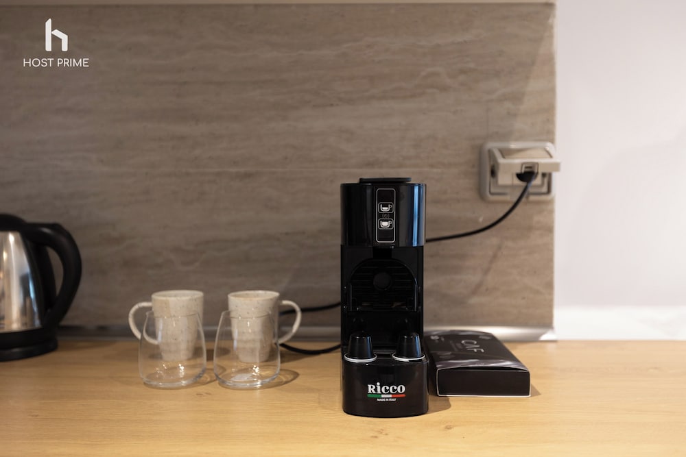 Grand Stay Apartment in Rehab City