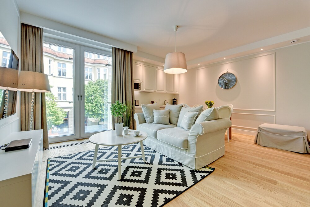 Grand Apartments