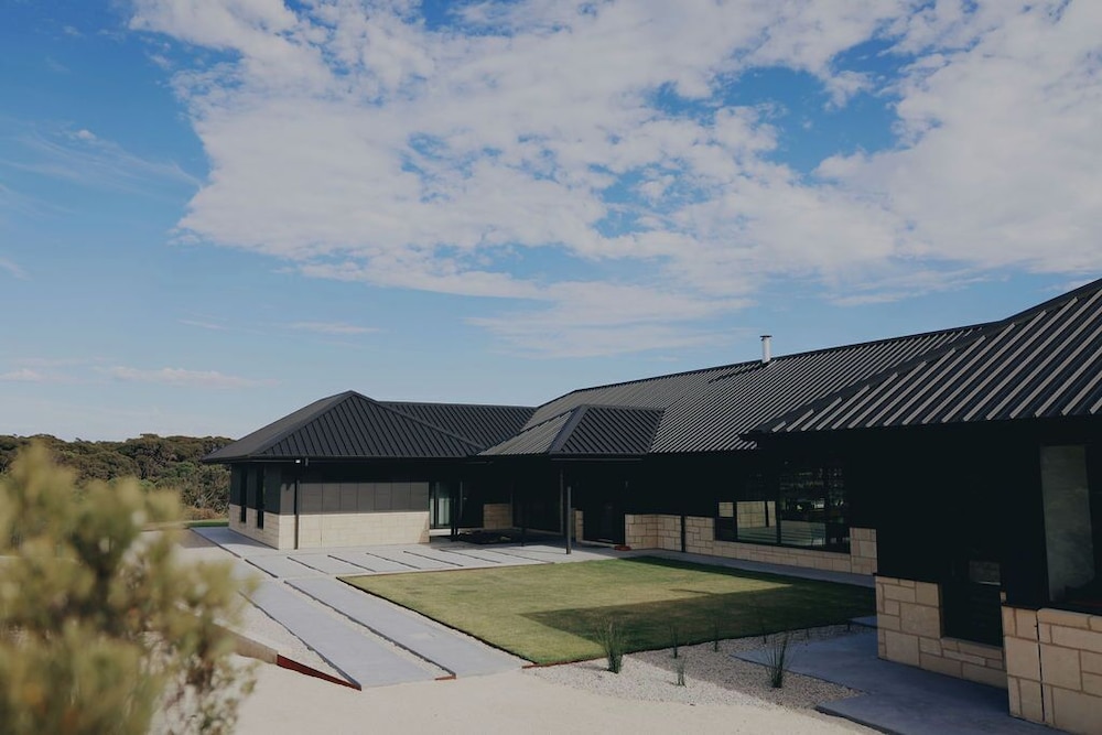 Stony Rise Lodge