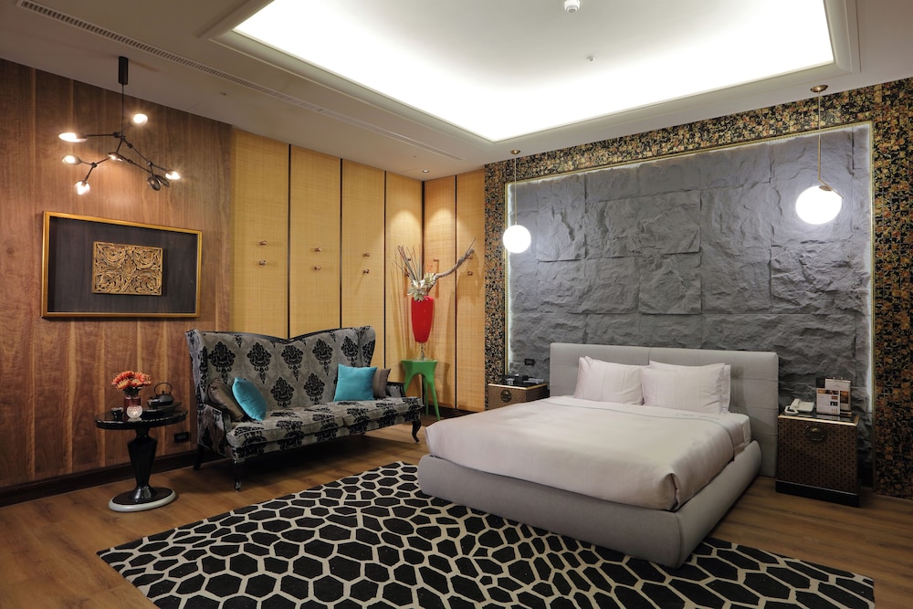 Mulan Motel