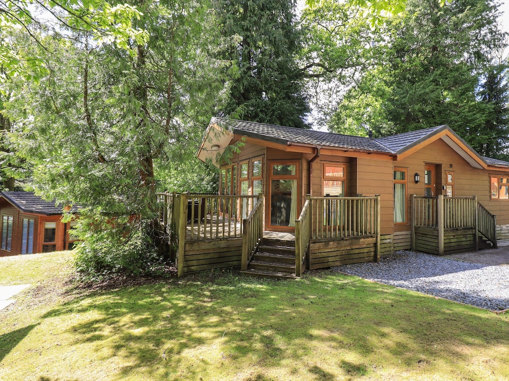 Forest Pines Lodge