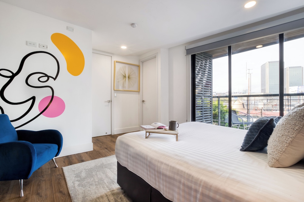 Photo 32