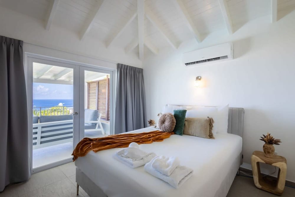 Coral Dreams Ocean Whispers at Villa Solaris