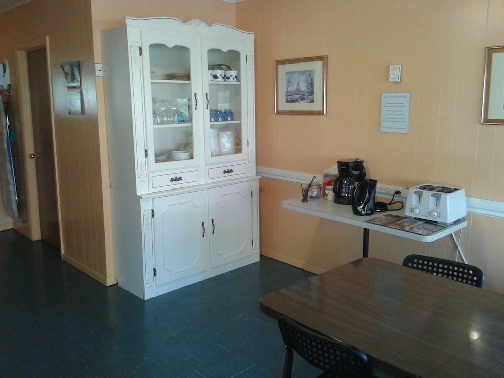Capricorn Motel Royale Thousand Islands