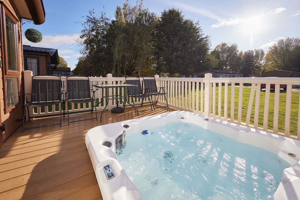 Host Stay Brooksbank Lodge