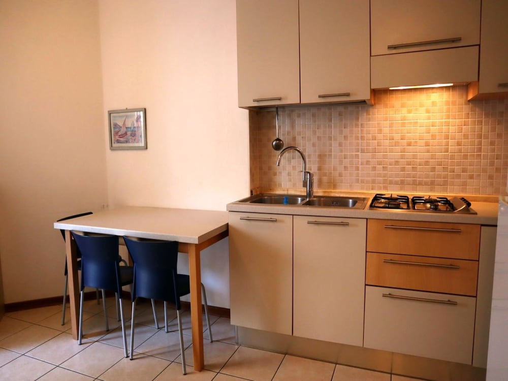Flat for 4 People With Terrace in Residence With Shared Swimming Pool view 2
