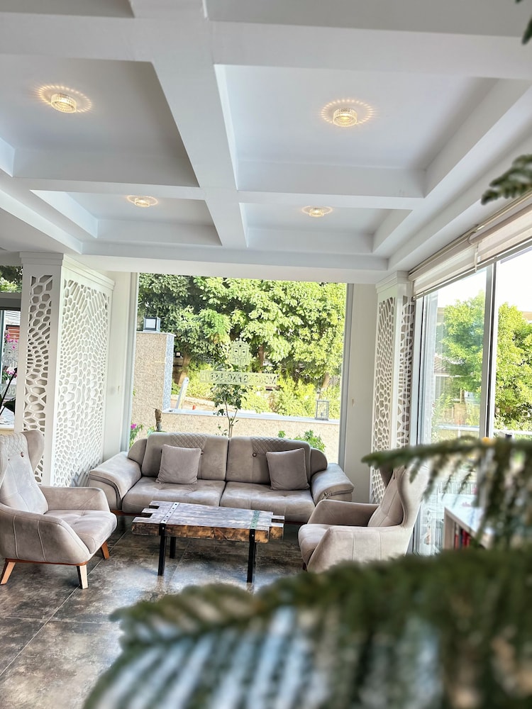 Mogons Exclusive Hotel - Image 114