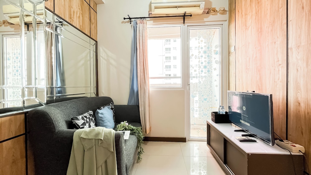 Best Deal And Warm 2Br Apartment Green Pramuka City
