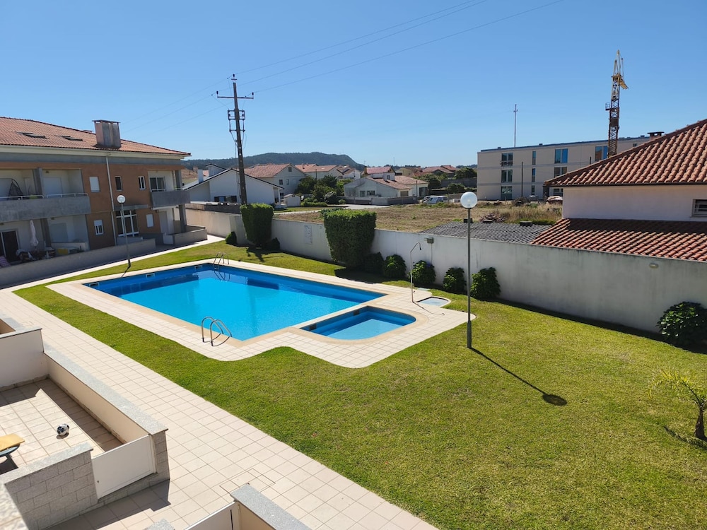 Beach Pool Villa Near Esposende Ap lia