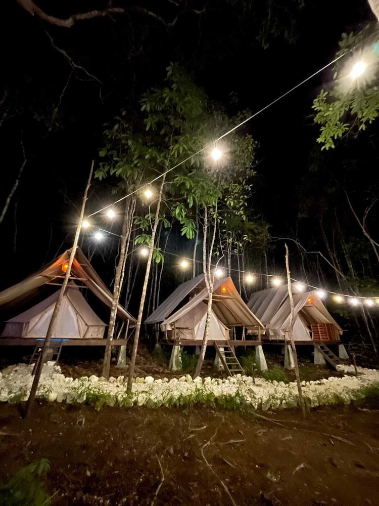 Lainkalogos Glamping