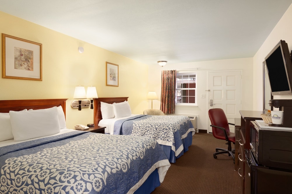 Days Inn by Wyndham Austin/University/Downtown