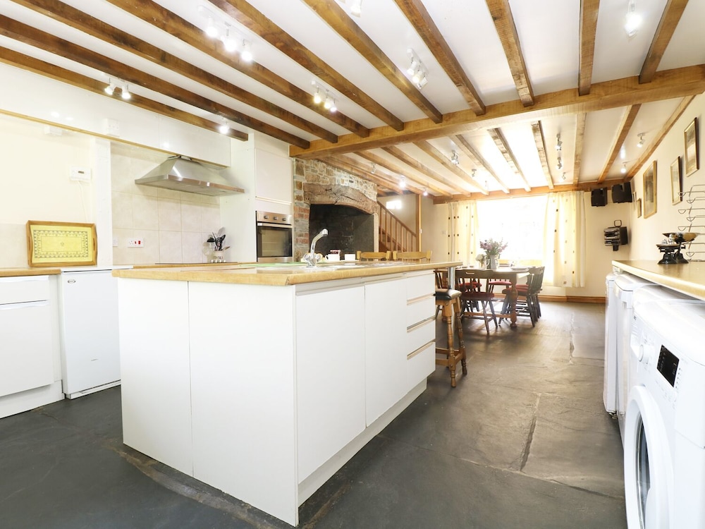 Holsworthy Vacations - Eastcott Farmhouse - Property Image 11