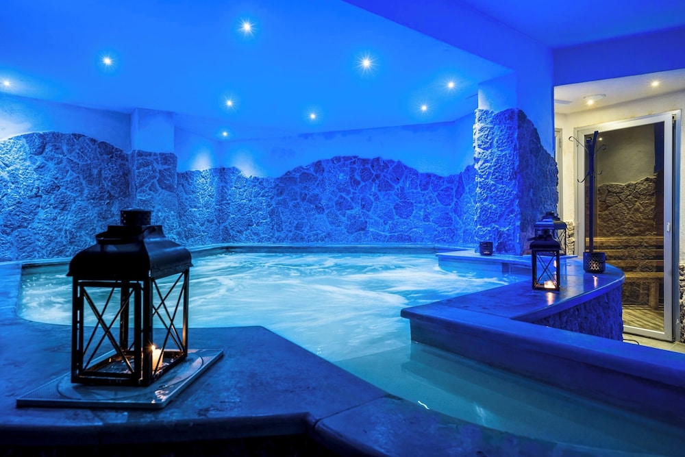 TPH Rooms