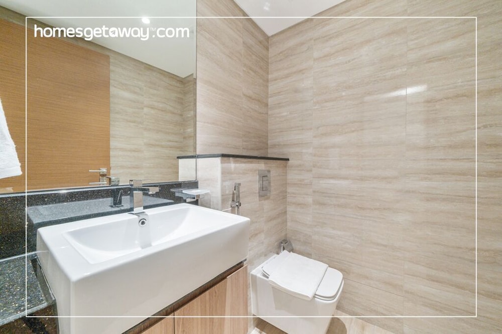 Premium 2BR Apt Home Fully Furnished