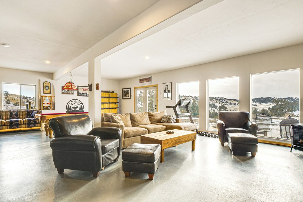 Mountain & Valley Views: Fairplay Family Home!