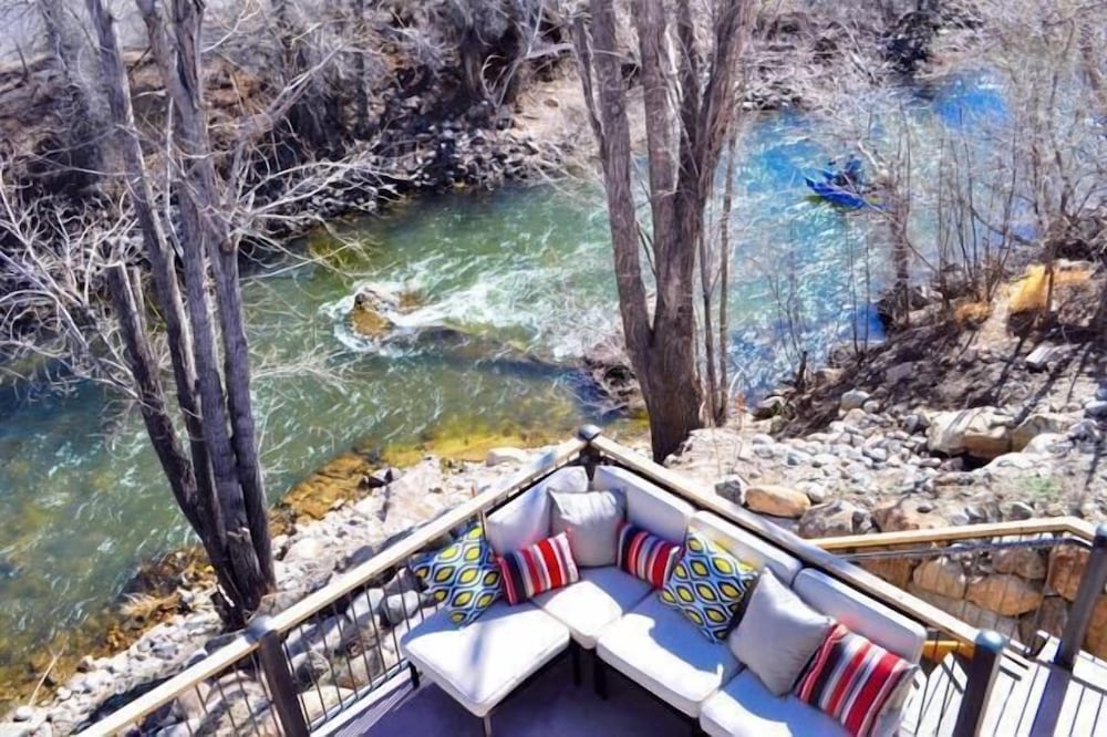 River House Downstream 3 Bedroom Holiday Home By Pinon Vacation Rentals
