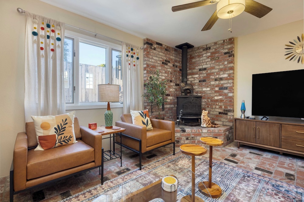 Coastal Gem Near Pismo Beach w/ Hot Tub, Firepit & Outdoor Dining Newport Oasis by Avantstay