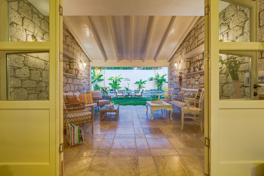 Alanarin Konak Alacati - Image 39