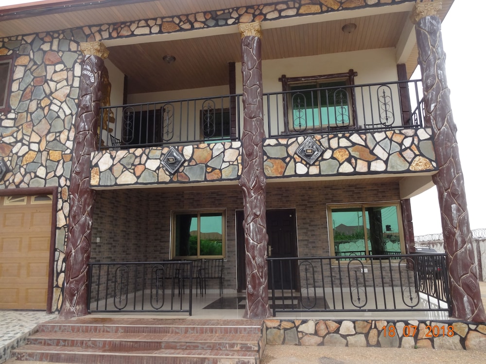Nordik Palace Bed & Breakfast