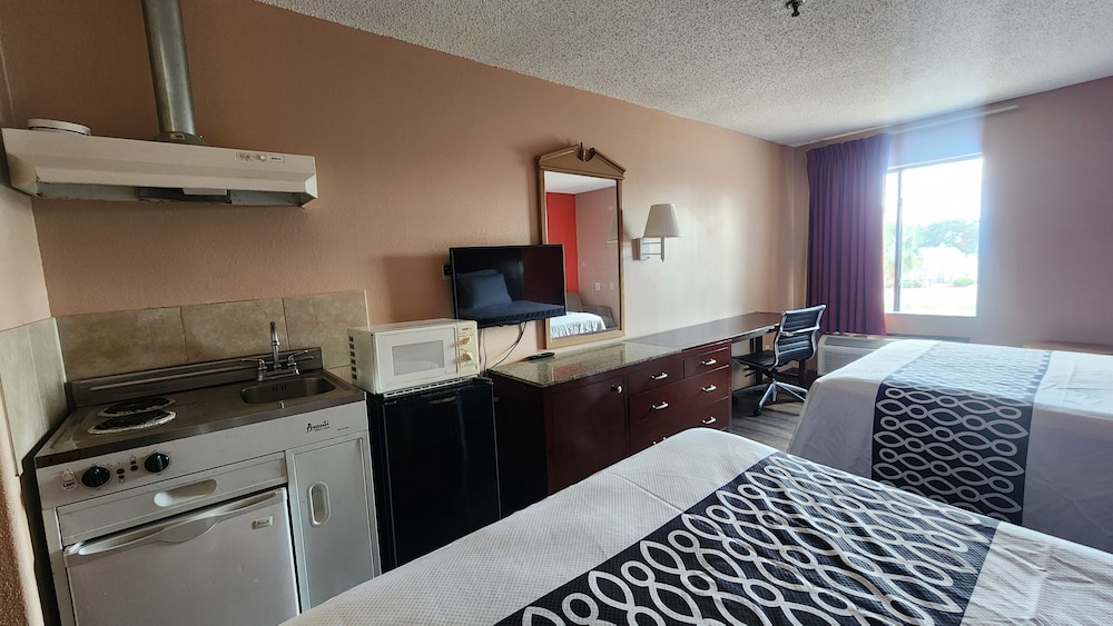 Capital O Fairway Inn - Baytown La Porte TX