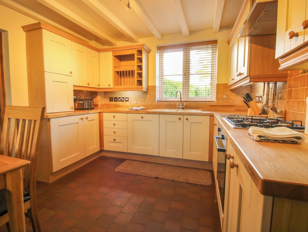 1 Clarkes Lane