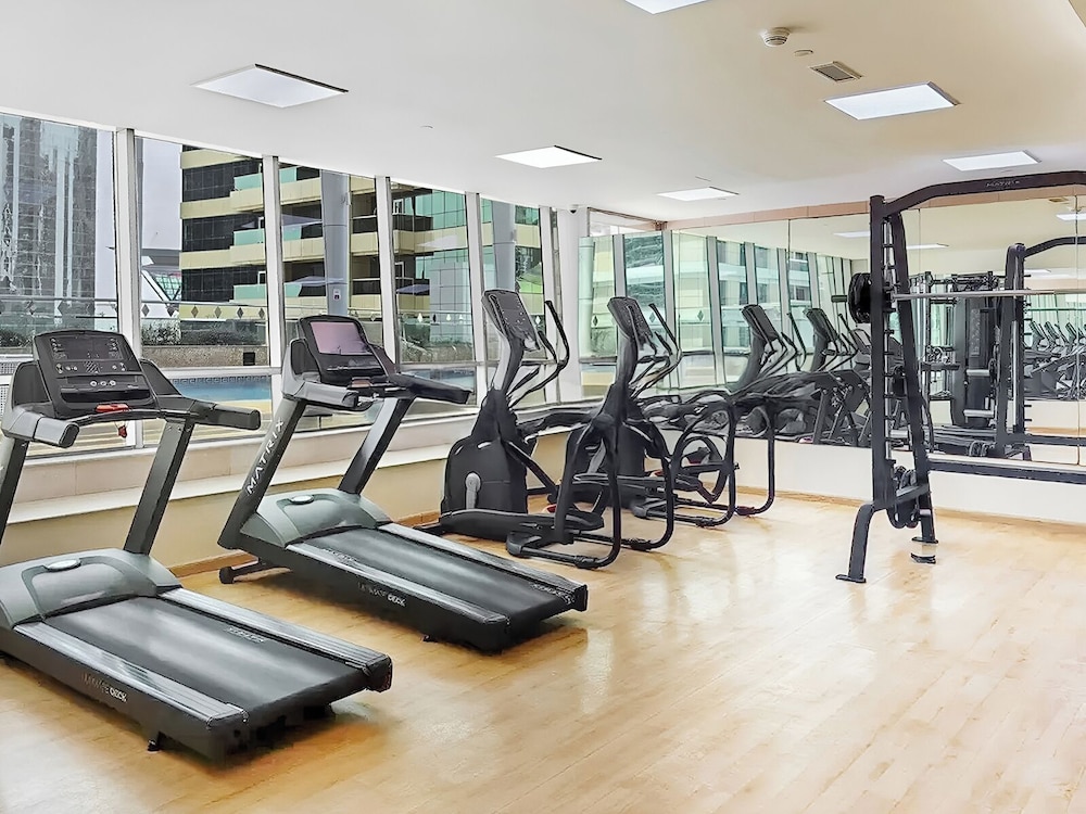 1BR by the Lake Near DMCC Metro Station