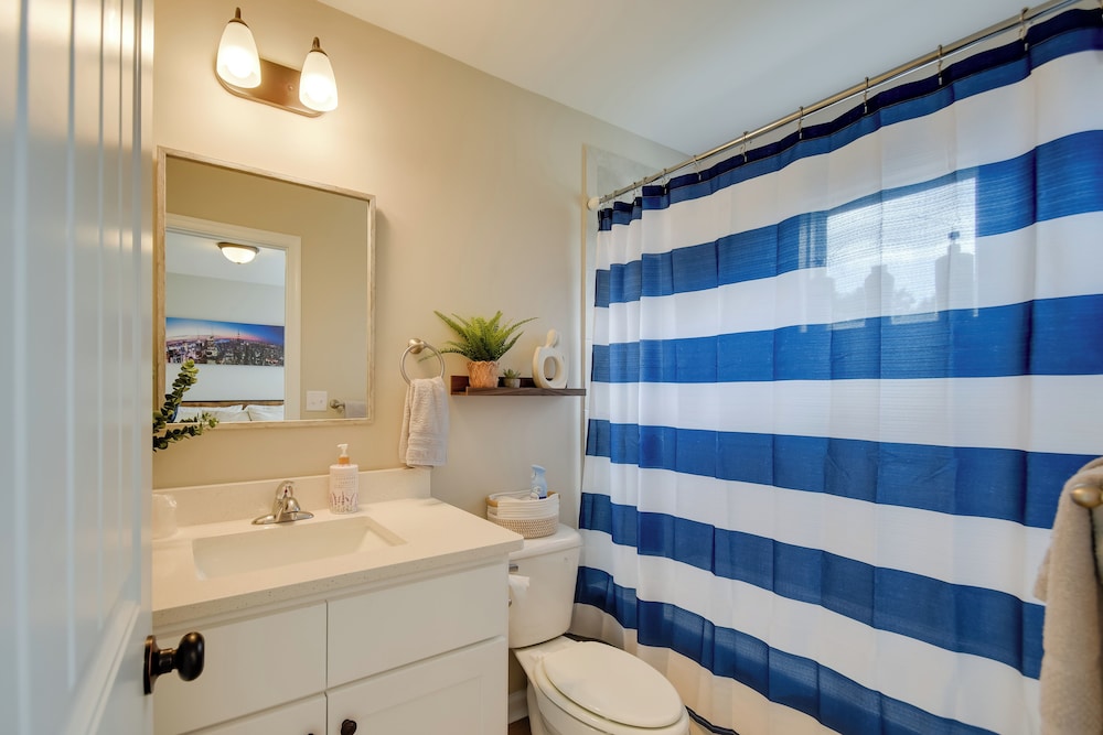 Walk to Beach: Group Getaway in Coastal Virginia