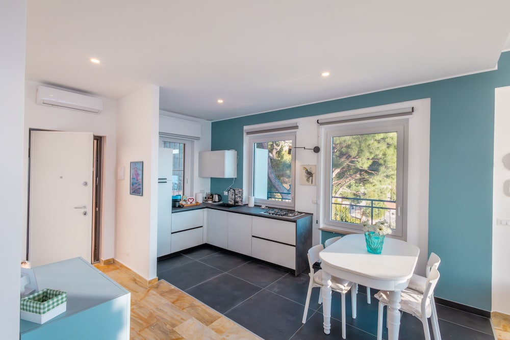 Sky & Sea Apartment by Wonderful Italy