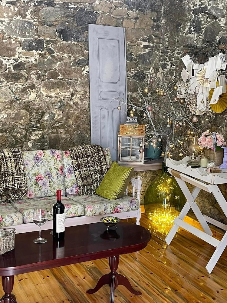Holiday House Prodromos