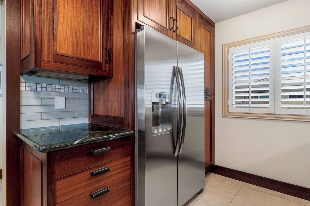 Top Floor - Ocean View - AC - Vrkcv