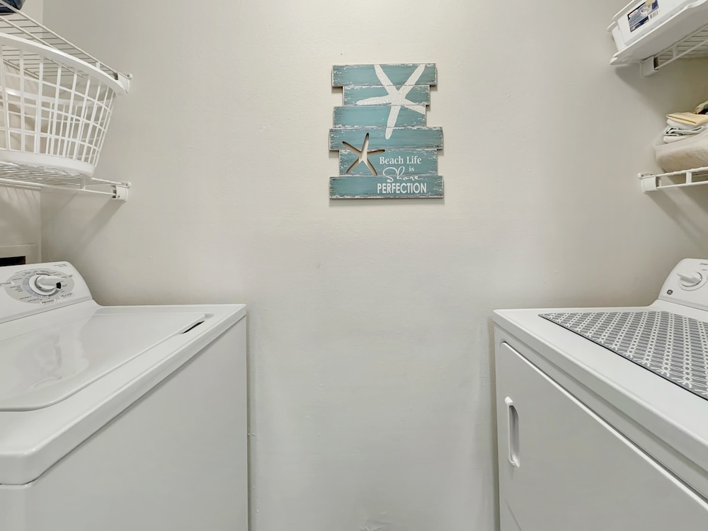 Coastal Retreat - Stay for 6!