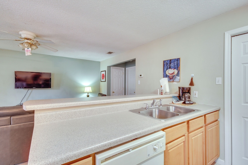 Birding, Beaches & More: Cozy Gautier Condo
