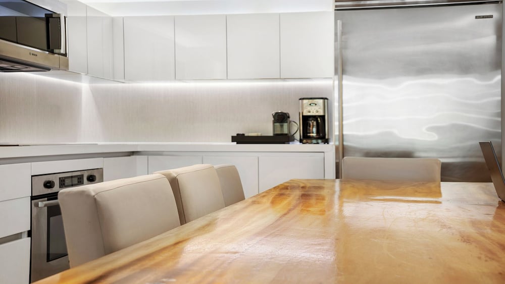 Luxury Vacation Rentals at 1 Hotel & Homes by LRMB