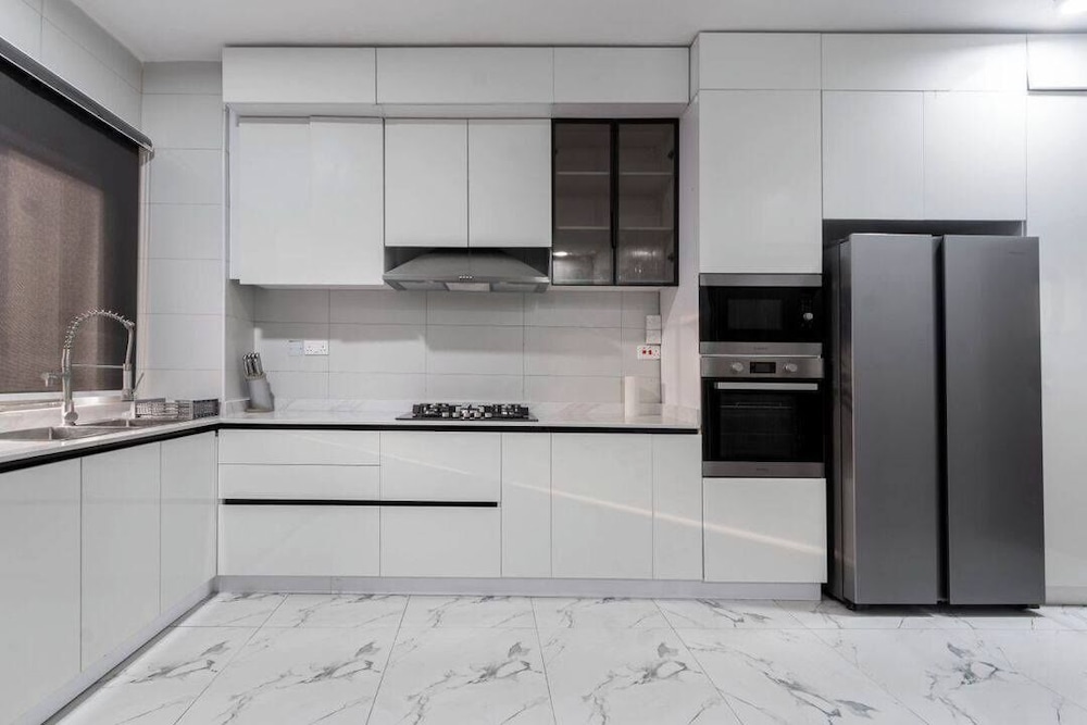Regent Service Apartment