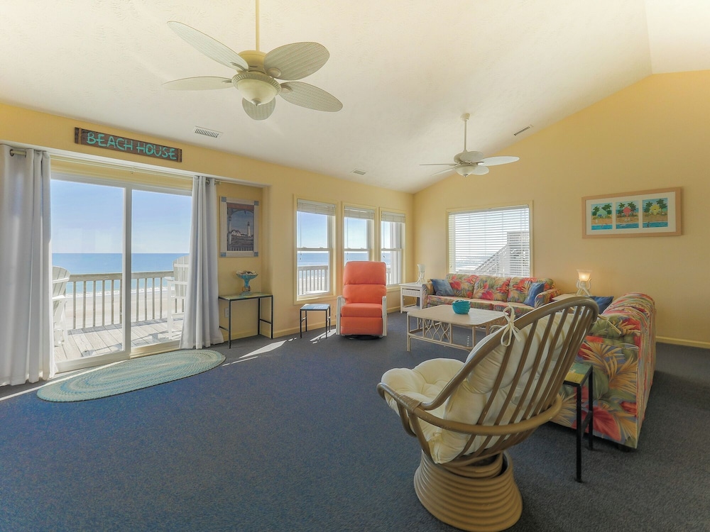 Twin Palms by Topsail Realty