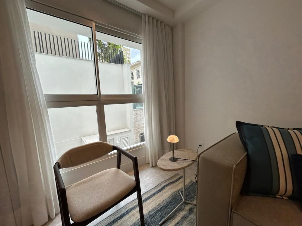 Lagoa Retreat Modern 1 BR Near Lagoa