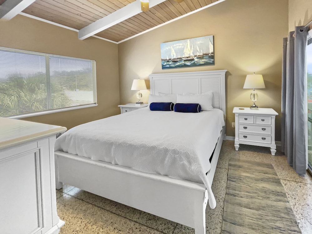 Cool Breeze - 3 Br home by RedAwning view 5